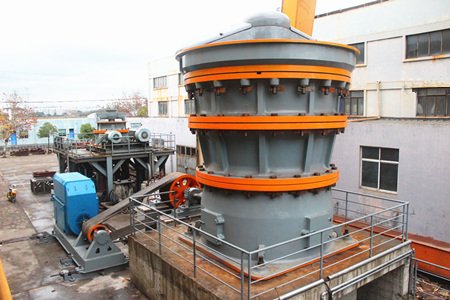 SK Series Hydraulic Gyratory Crusher — workshop photo 3