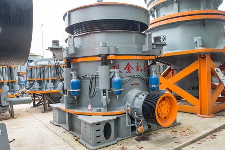 SK.D Multi-Cylinder Hydraulic Cone Crusher — workshop photo 2